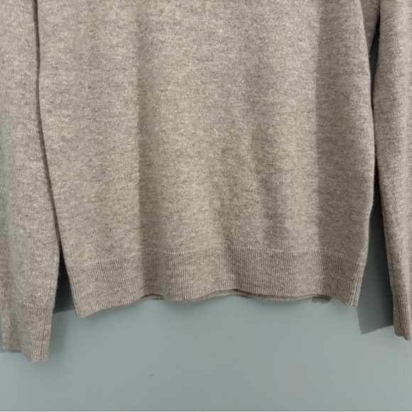 Nordstrom 100% Cashmere Crewneck Sweater | Beige | Size Small | Luxe Essential - Picture 4 of 8